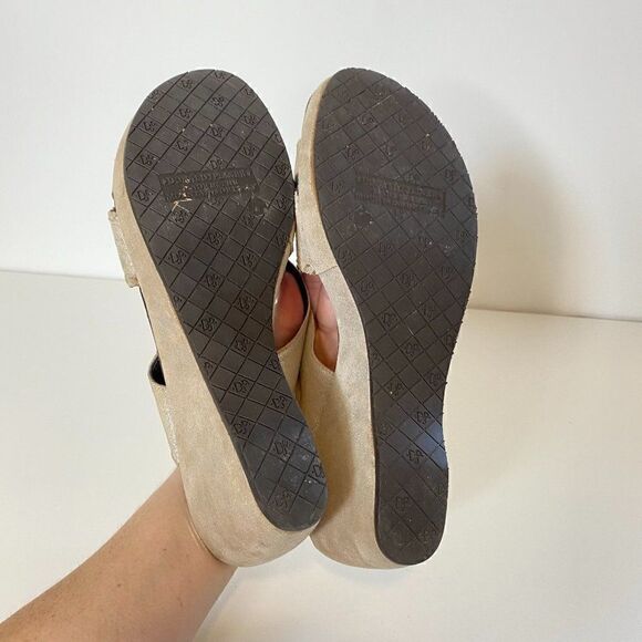 Donald J Pliner Brown Metallic Leather Wedge Sandals - Picture 5 of 6